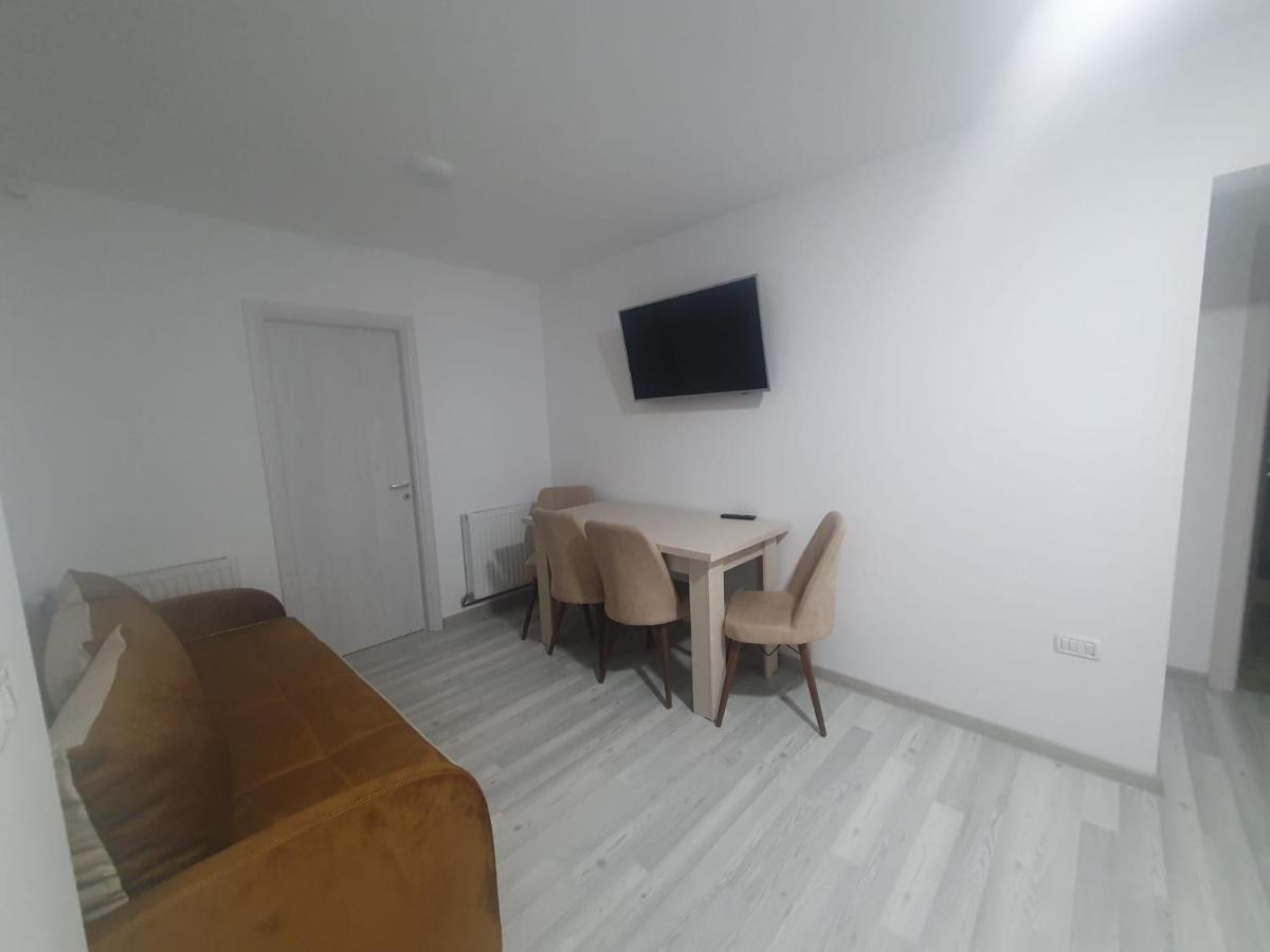 Apartament Nicole Curtea de Argeş المظهر الخارجي الصورة